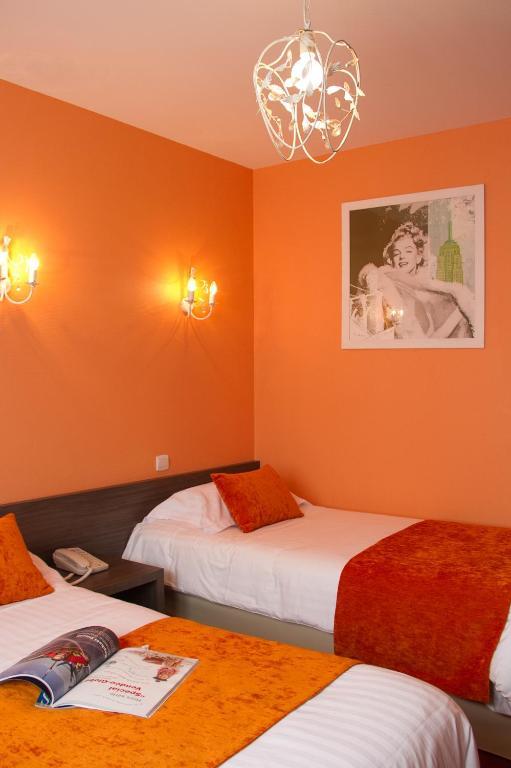 Les Hirondelles Hotel เลส์ซาบล์-โดล็อนน์ ห้อง รูปภาพ